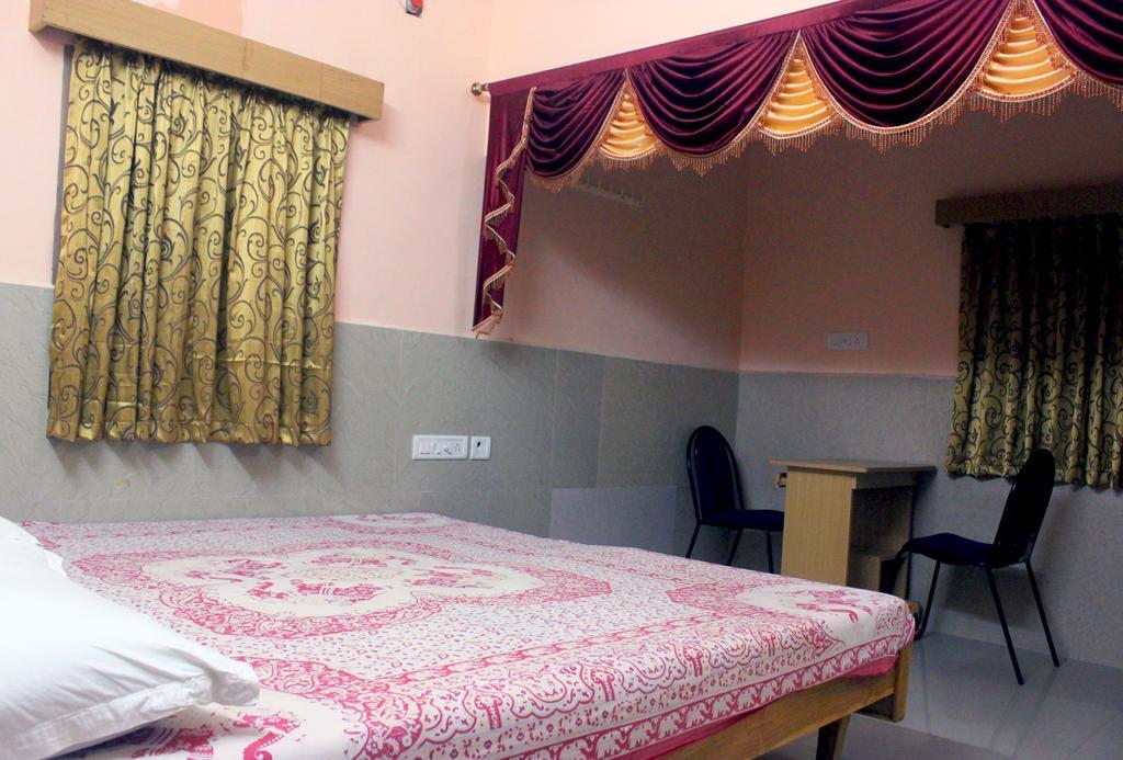 Vinodhara Guest House Mahabalipuram Rom bilde